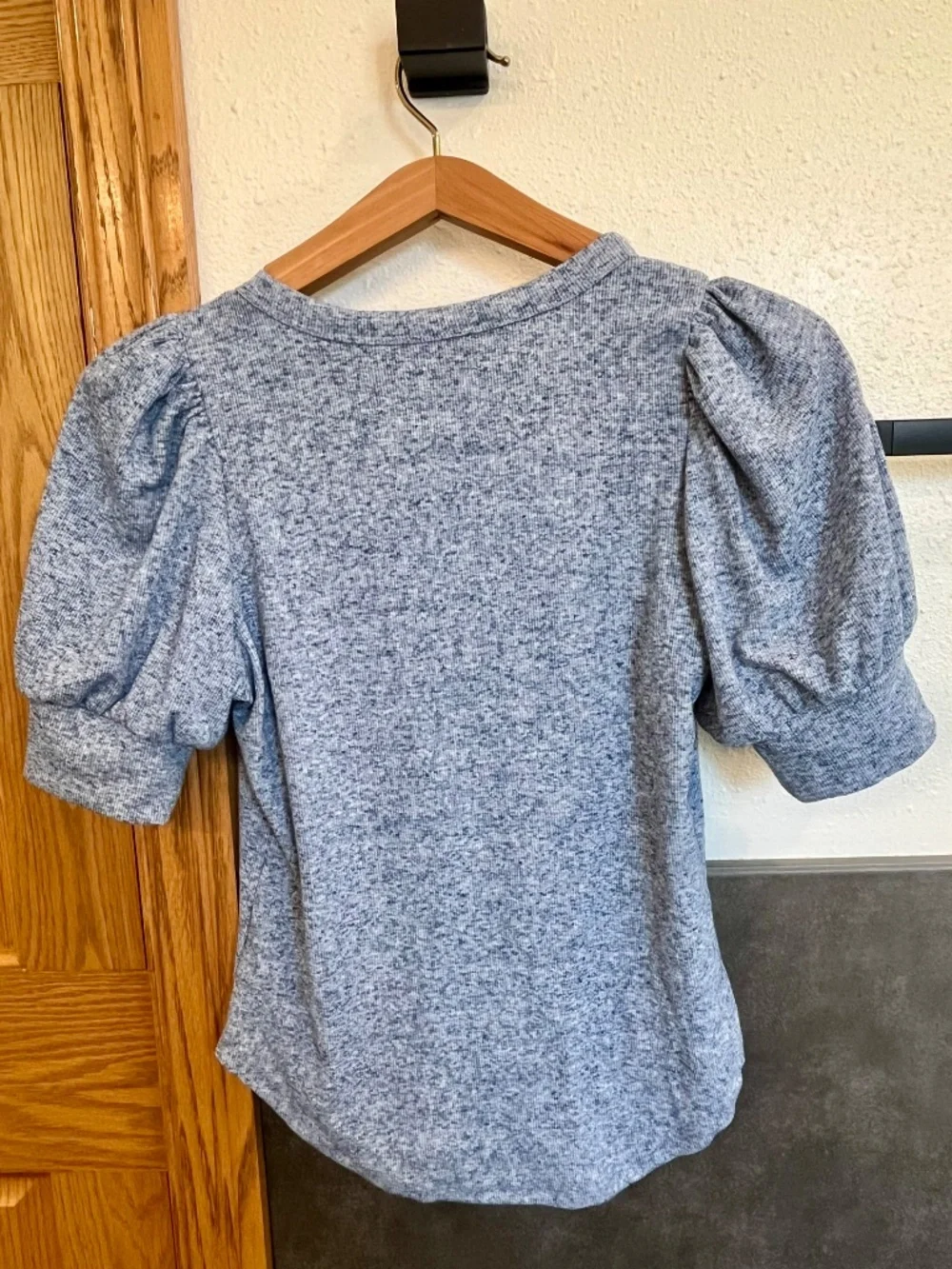 Chaser Puff Sleeve Linen-Blend Heather Blue Henley Shirt Size Extra Small XS